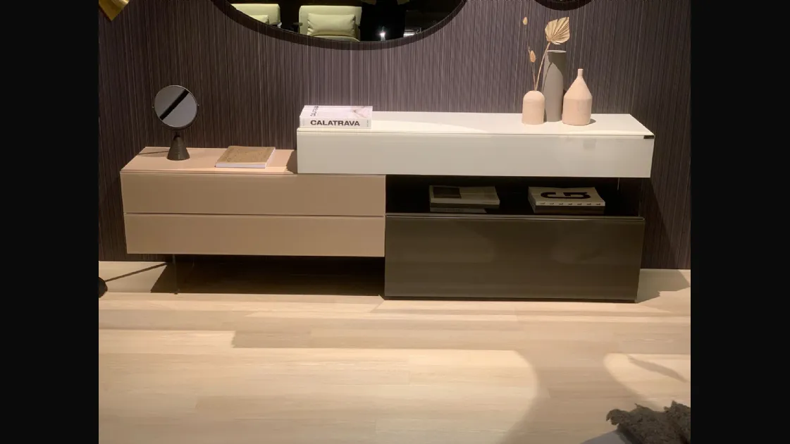 Lago 36e8 model 1477 chest