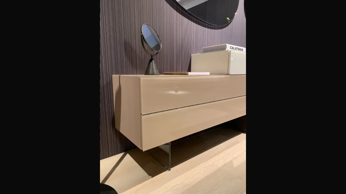 Lago 36e8 1477 chest of