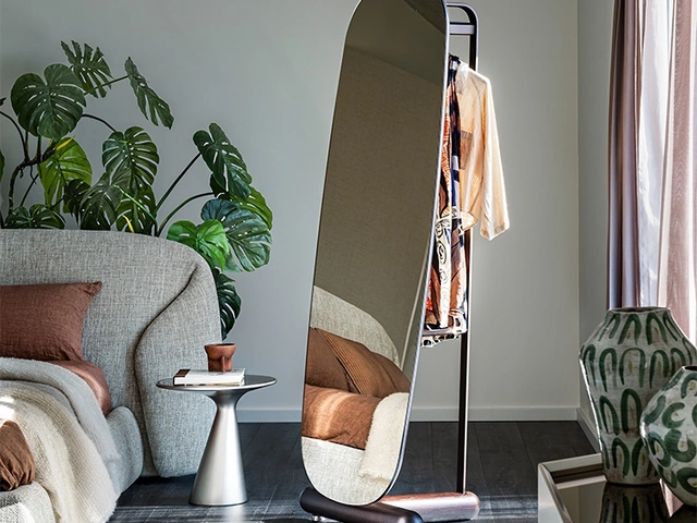 Pierre Servomuto Mirror by Cattelan Italia