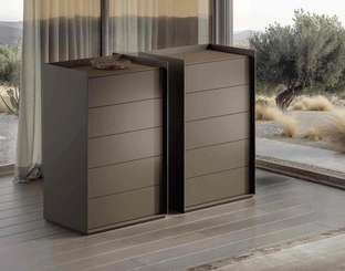 Veneran's Sipario dresser