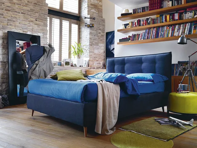 Modern bed with quilted headboard Bob Capitonné by Noctis.