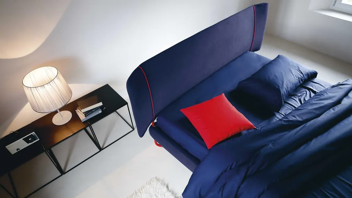 Fabric bed with headboard Hug 02 by Noctis.