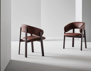 Alpha leather chair by Bonaldo