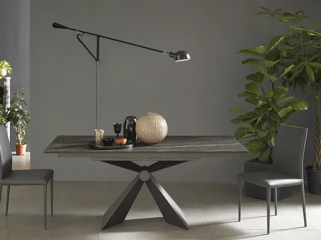 Extendable table with ceramic top from Synthesis by Altacom.