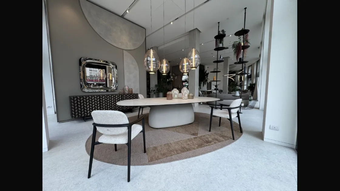CATTELAN STAND