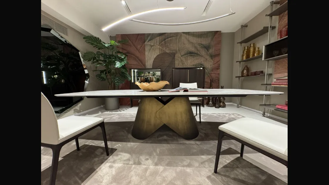 CATTELAN STAND