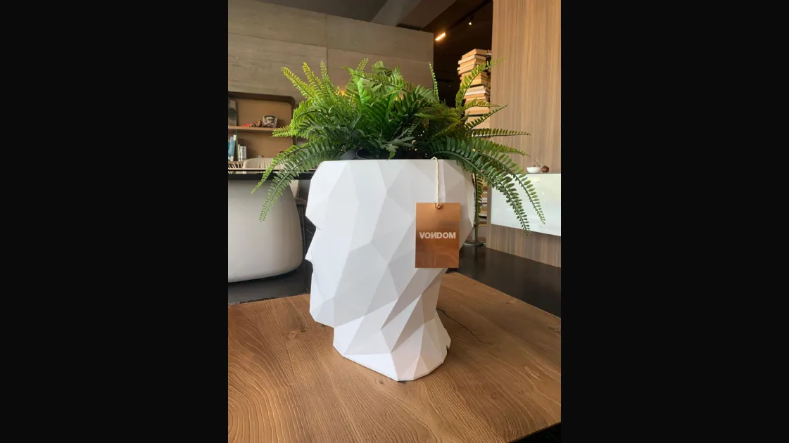 Vaso Adan di Vondom Basic White