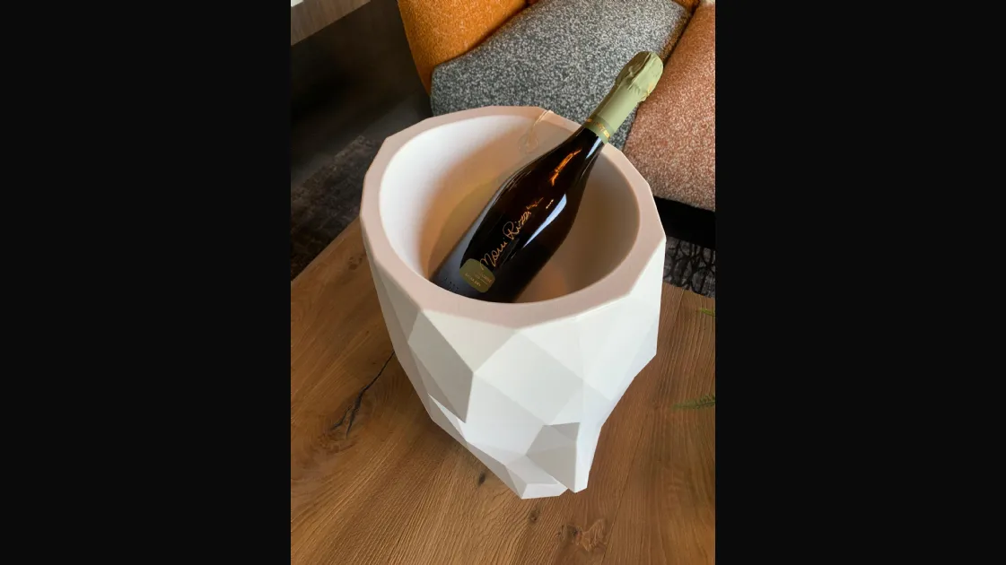 Adan Vase by Vondom Basic White