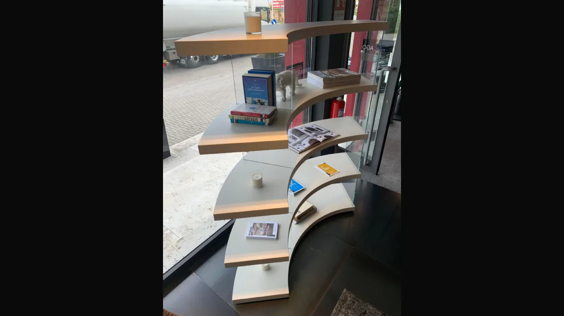Air Roundy Lago Bookcase