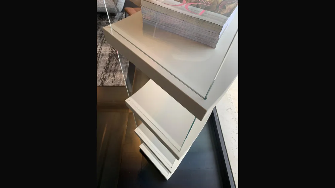 Air Roundy Lago Bookcase