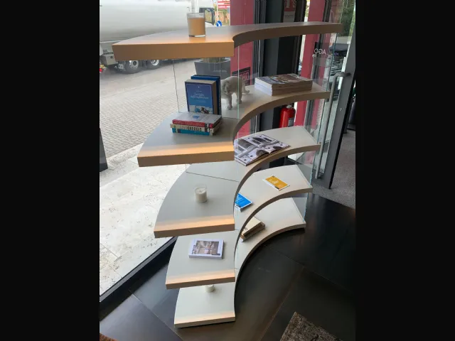 Air Roundy Lago Bookcase