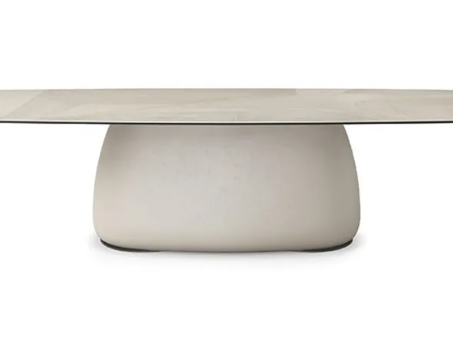 Botero Keramik table by Cattelan Italia.
