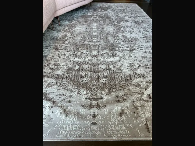 Dorian One Sitap carpet.