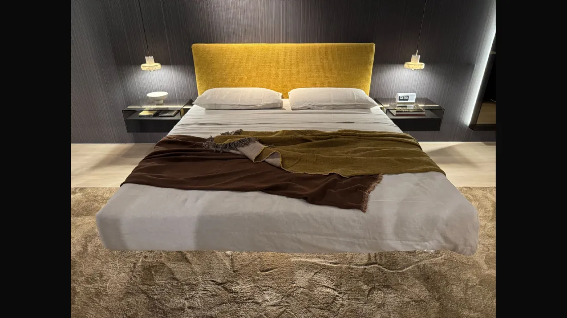 Lago Fluttua bed with 180x200 headboard