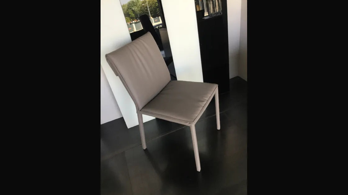 Isabel Cattelan chair