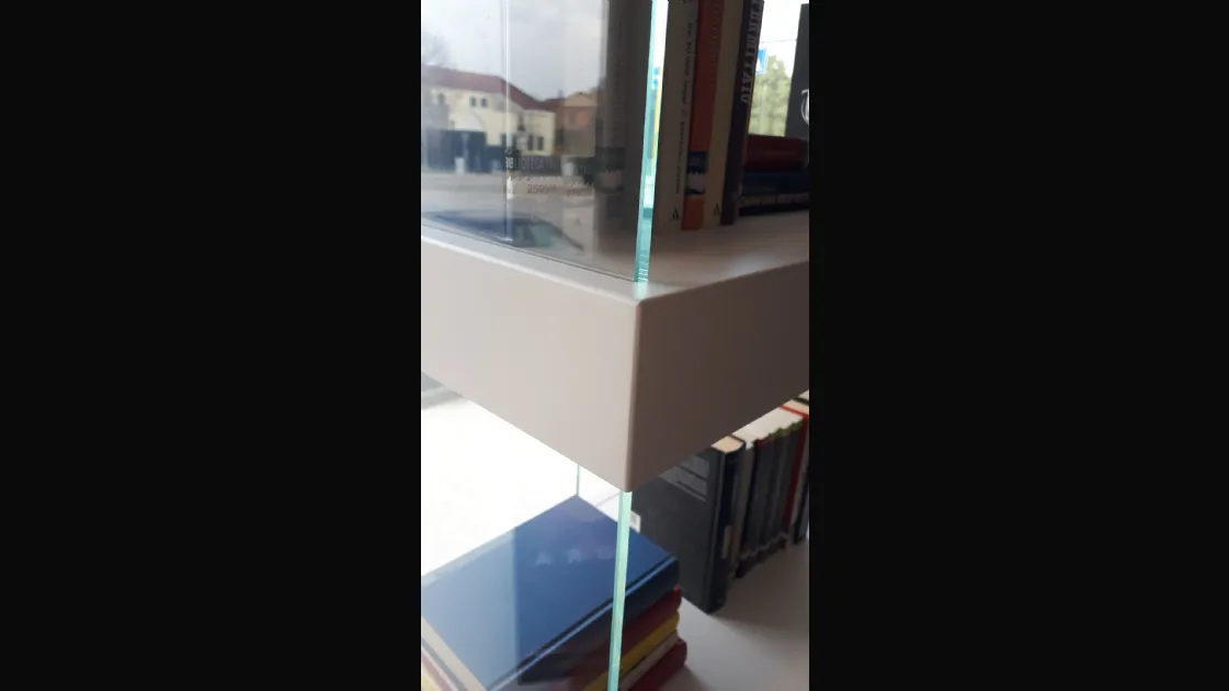 Lago Air bookcase