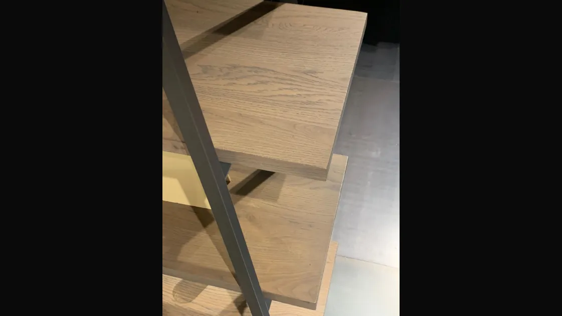 Low Step Devina Nais Bookcase