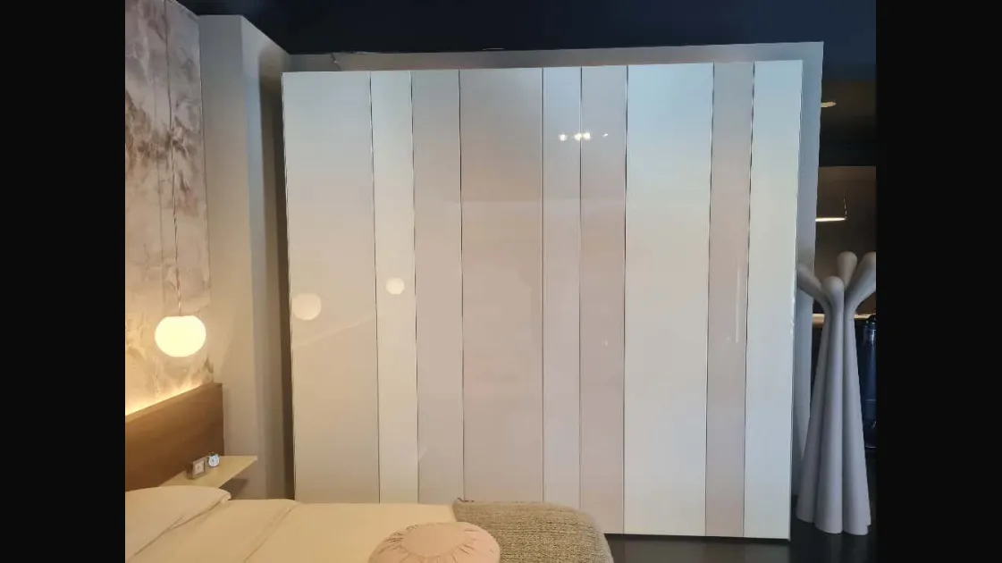 Wardrobe Lado model Now