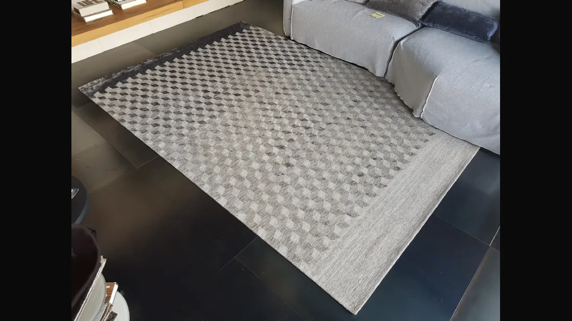 Rubik Cattelan carpet