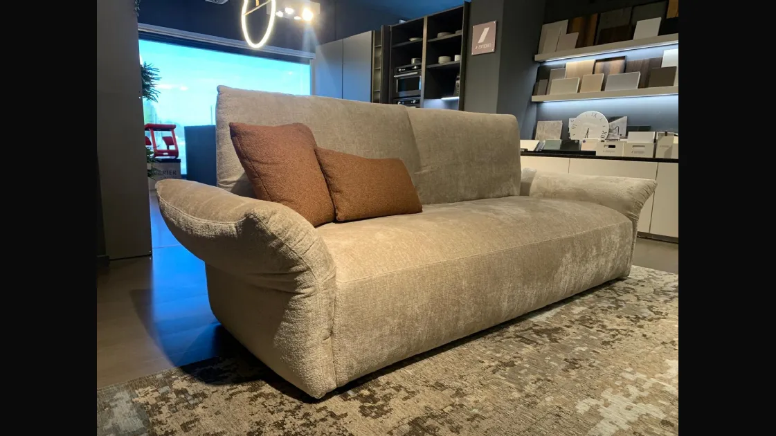 Sinatra sofa by Cattelan Italia