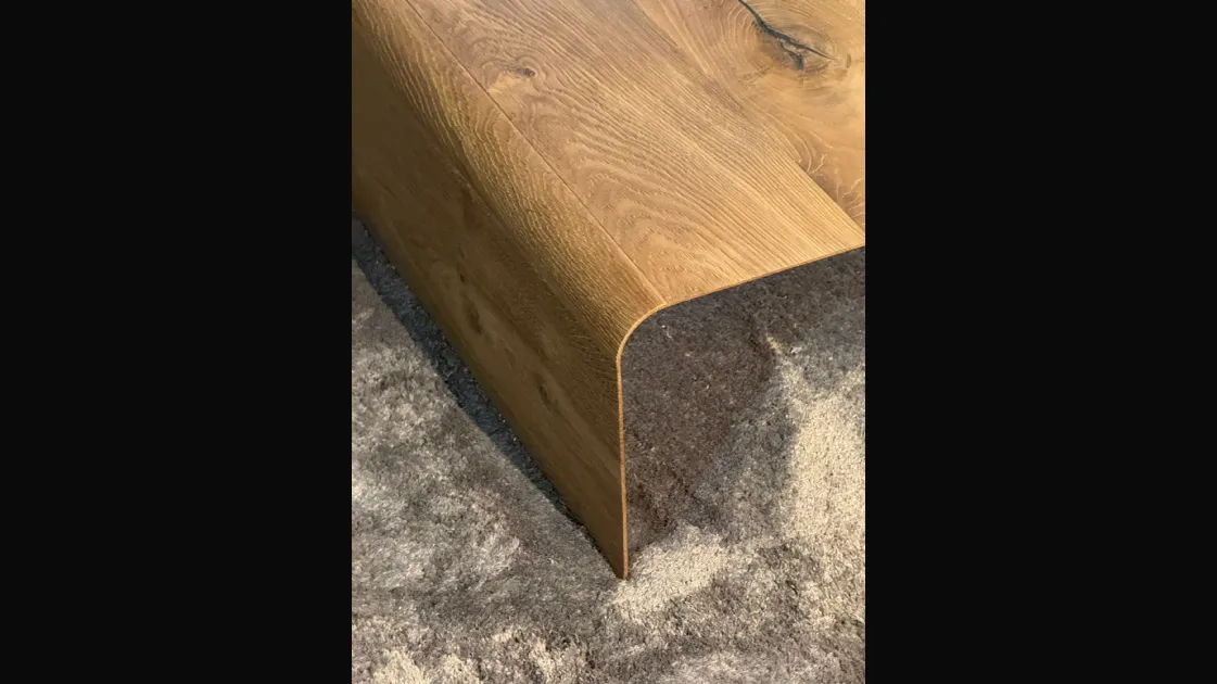 Lago model Lean coffee table