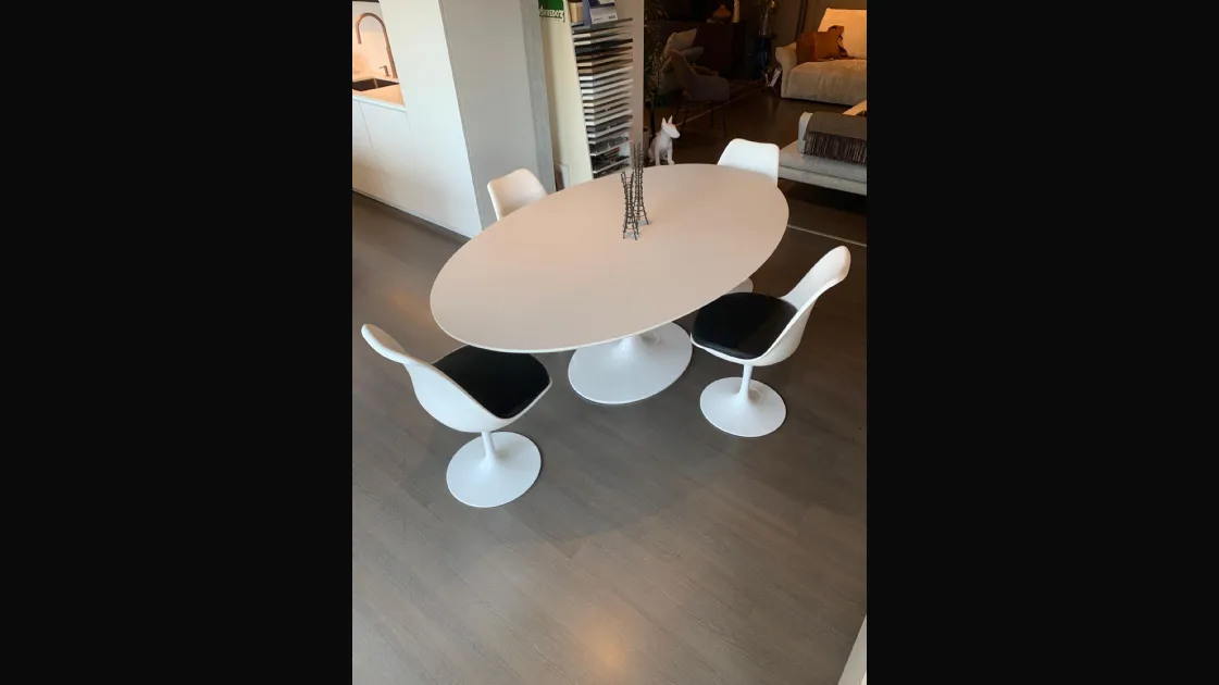 Alivar Tulip Table