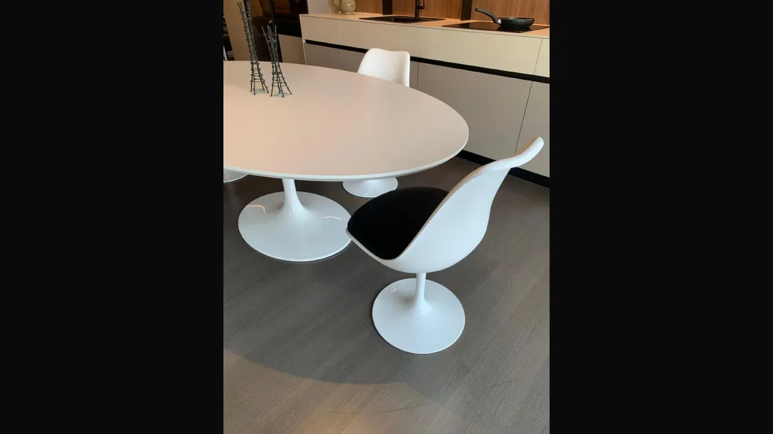 Alivar Tulip Table