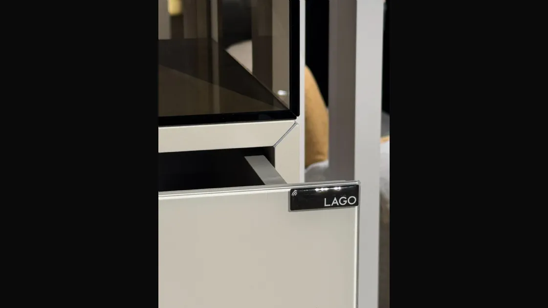 Weekly Lago model 36e8 Glass