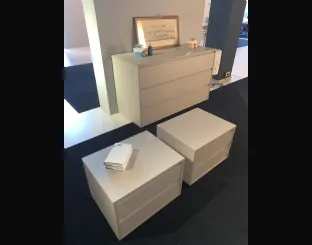 Nightstand and dresser set in Orme model Wire.