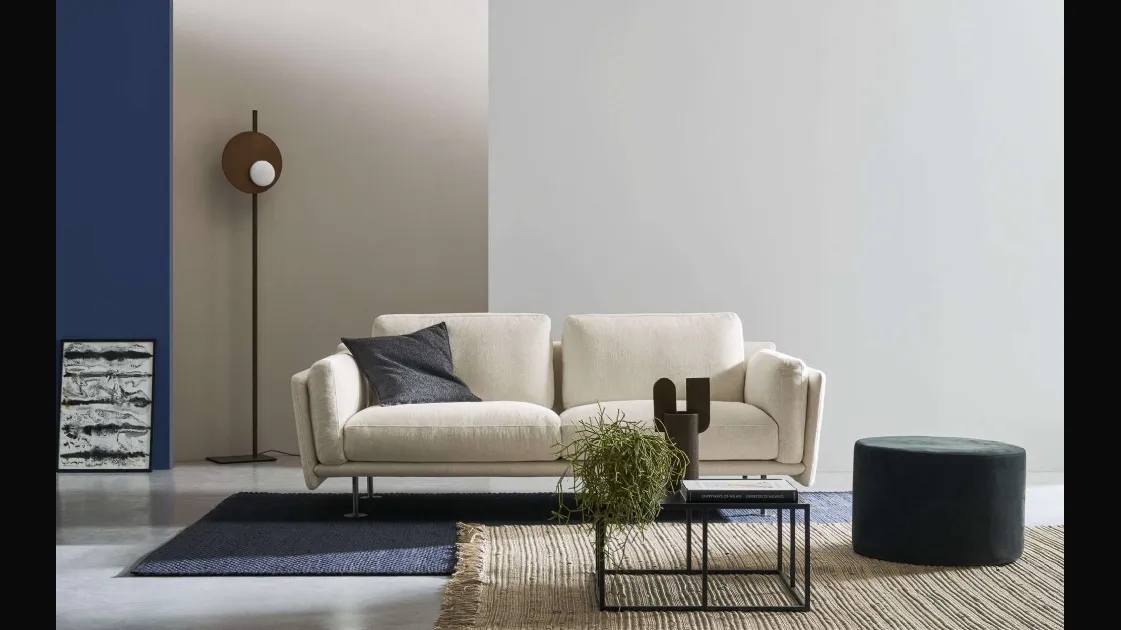 Round pouf by Twils
