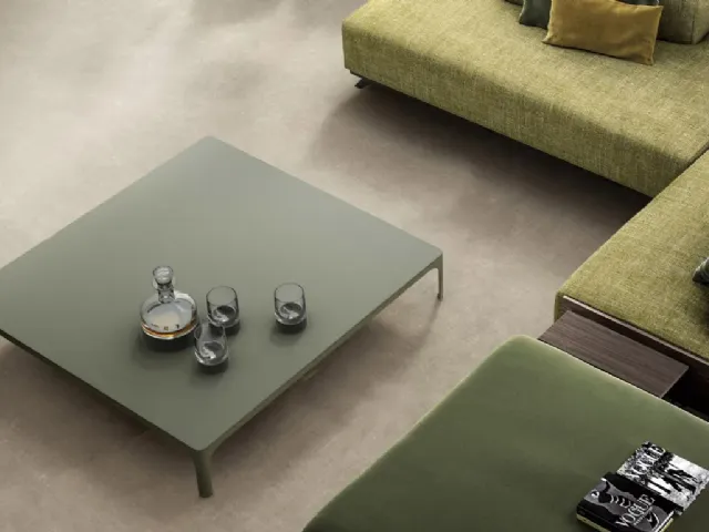 Minimal metal coffee table Spencer by Doimo Salotti.
