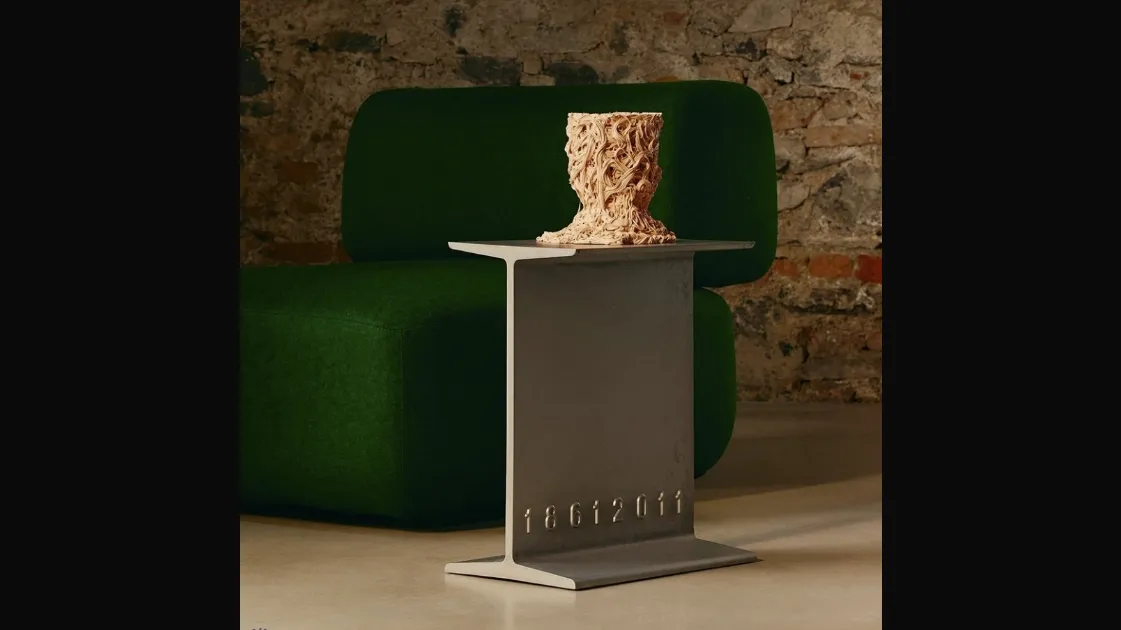 Italian lacquered metal coffee table by Desalto.