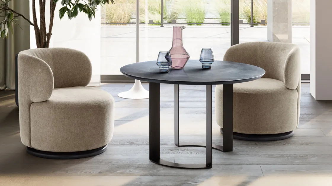 Otto Breakfast coffee table in textured concrete by Twils.