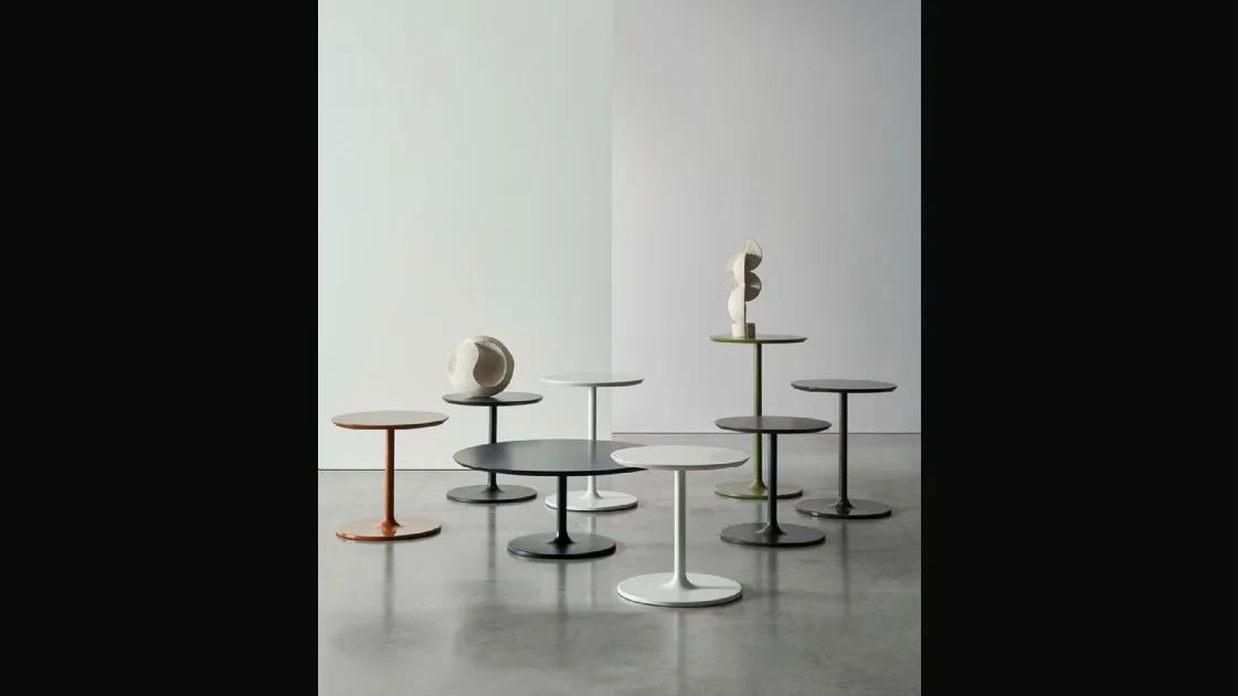 Simpli table by Twils.