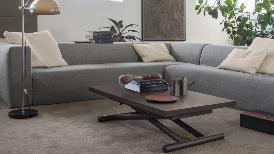 Transformable Universe coffee table with a melamine top by Altacom.