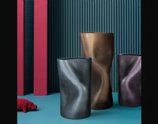 Erosa Vase by Adriani and Rossi