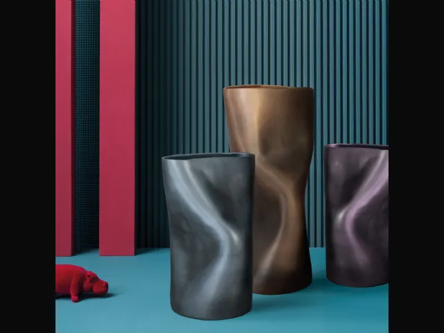 Erosa Vase by Adriani and Rossi