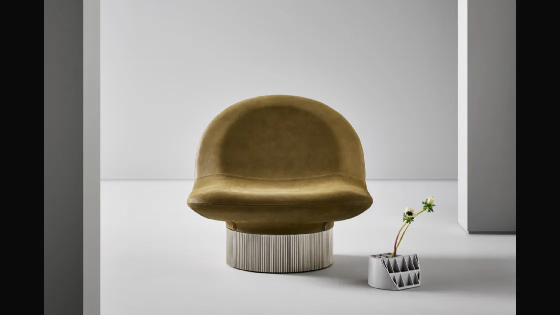 Amour leather armchair by Bonaldo