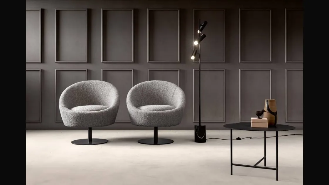 Armchair in Bubble fabric by Samoa.