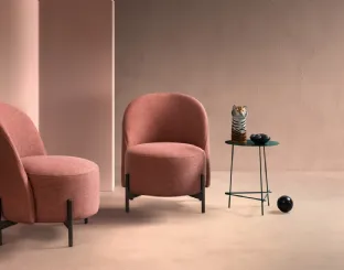 Armchair in Ebe fabric by Samoa