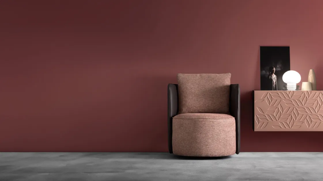 Armchair in fabric and leather Elder by Samoa.