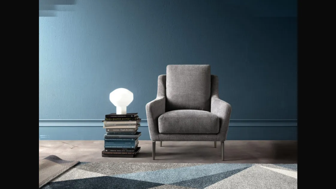 Armchair in Samoa's Enie fabric.