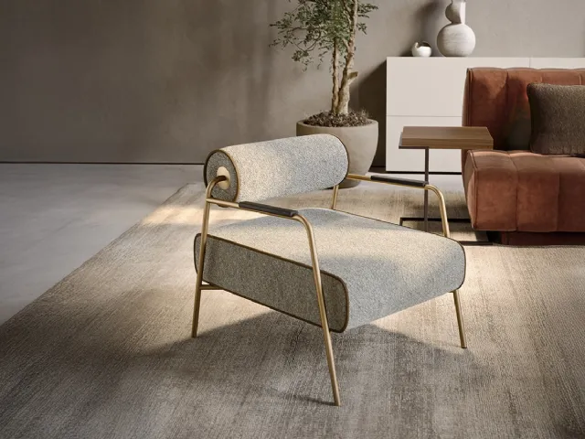 Levante padded fabric armchair by Pianca.
