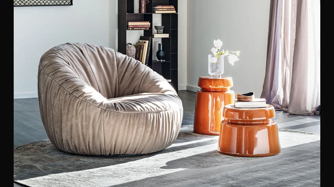 Peggy Turn upholstered armchair by Cattelan Italia