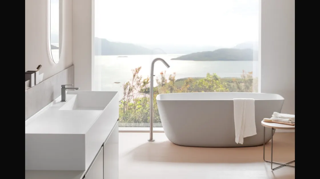 Victoria Freestanding Bathtub by Arcom