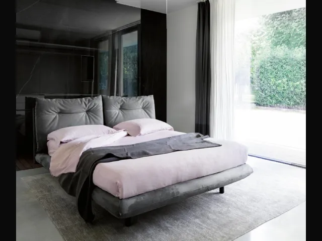 Nabuk eco-leather bed by Noctis.