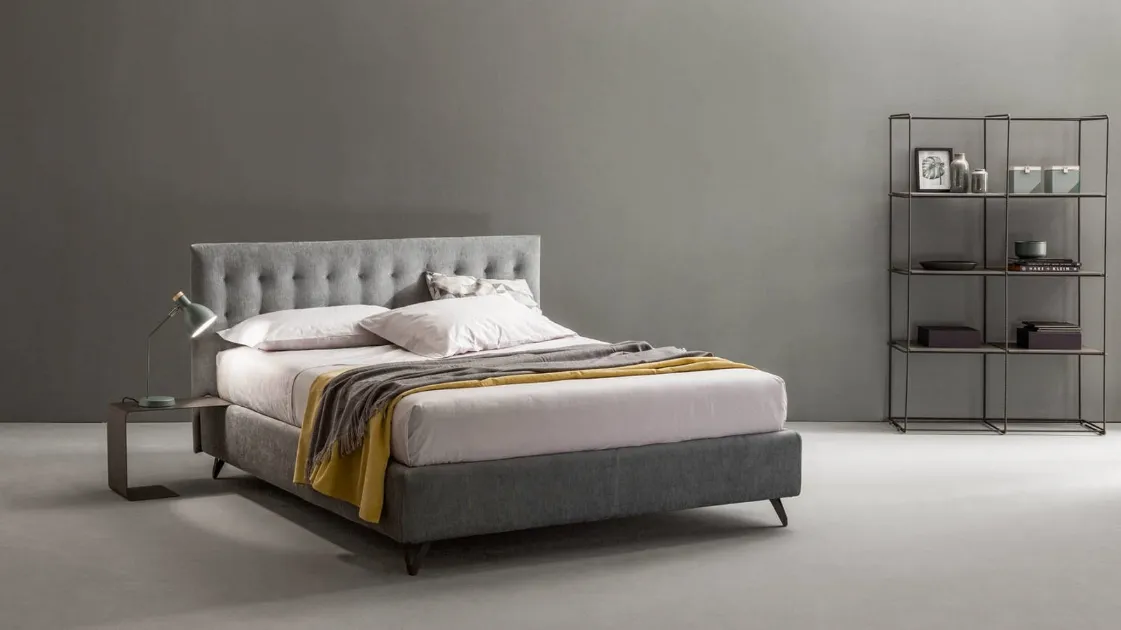 Double bed upholstered with quilted headboard Aster by Bside.