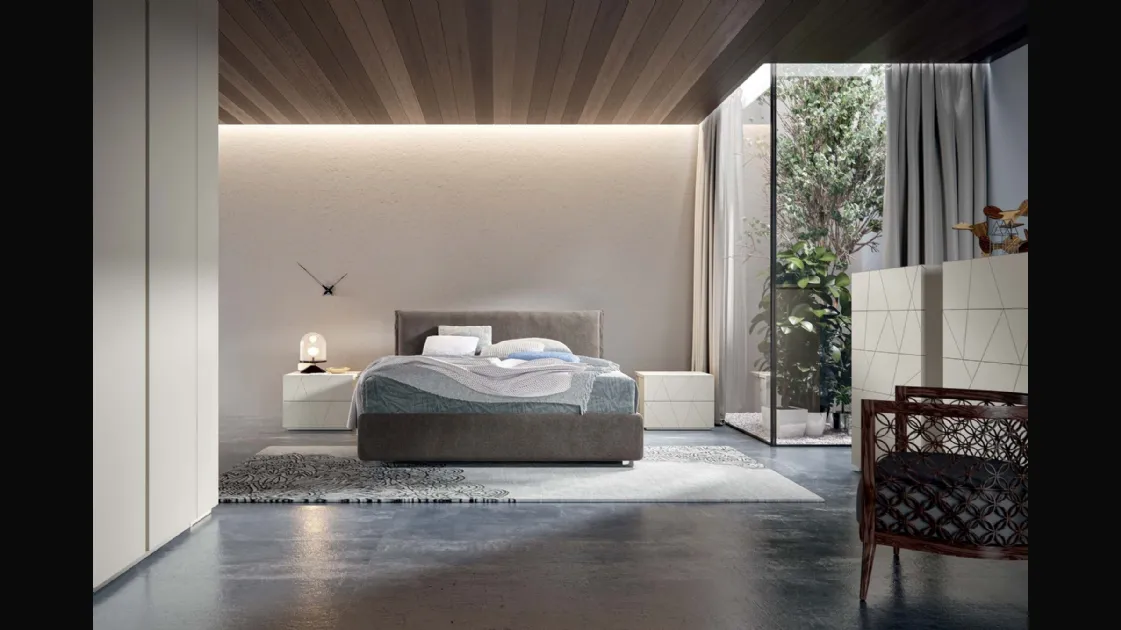 King-size bed in fabric with Avio headboard by Veneran.