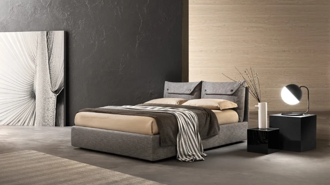 Upholstered fabric bed with headboard by Case di Bside.