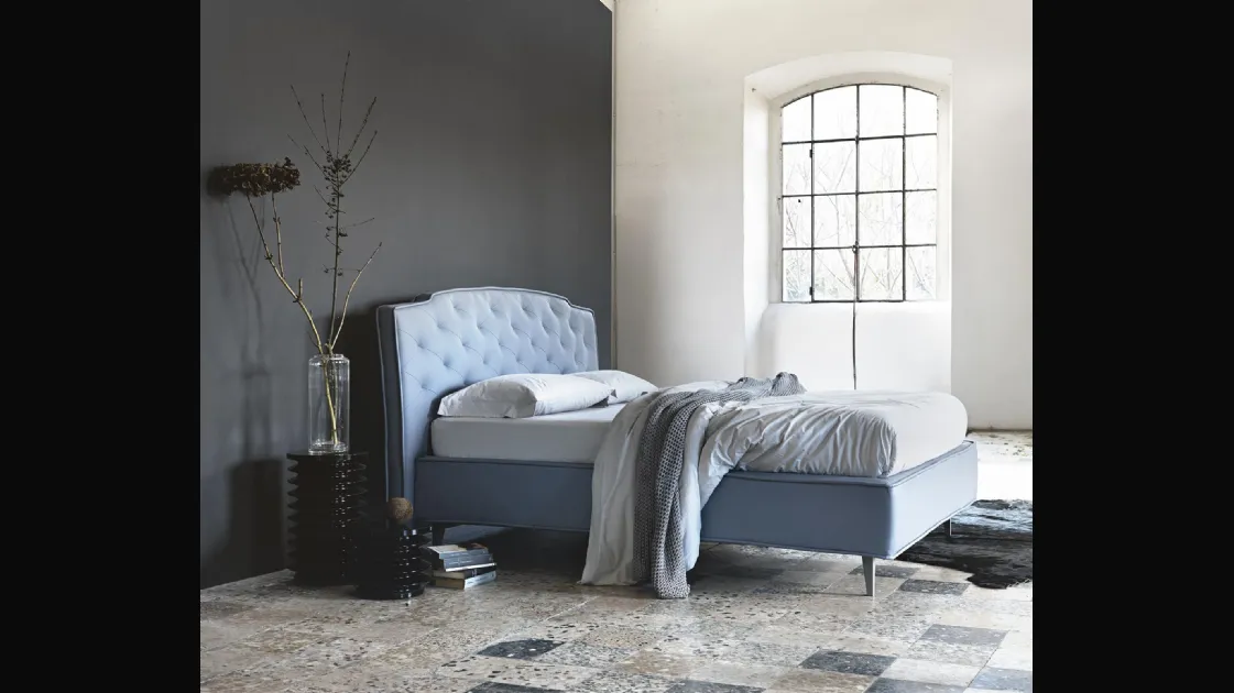 Fabric upholstered bed Frank by Noctis